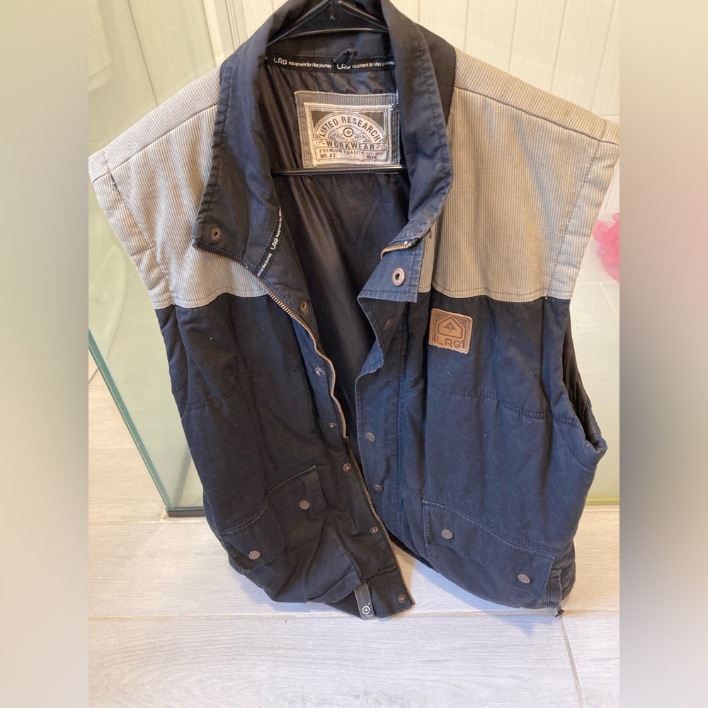 LRG vest XL